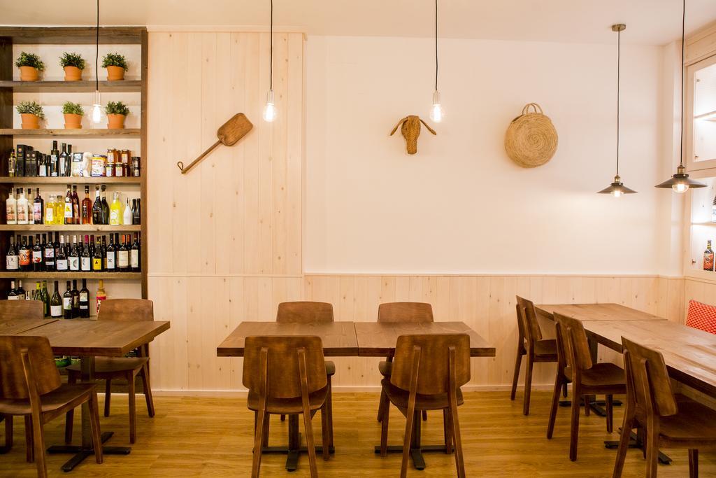 Hostal La Creu Mora d'Ebre Bagian luar foto